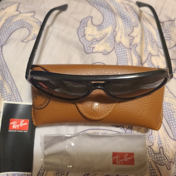 Ray ban sunglasses - Picture 6 of 6